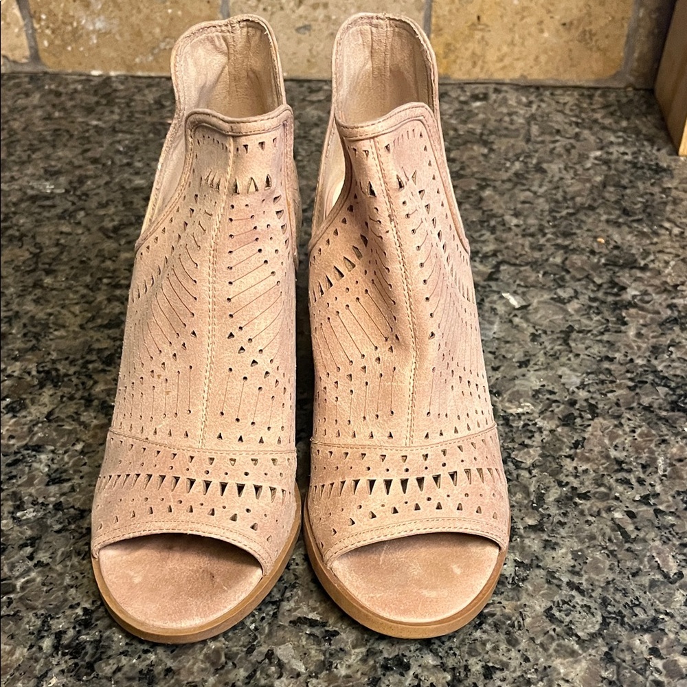Fergalicous Dusky Rose Peep-Toe Ankle Boots 8